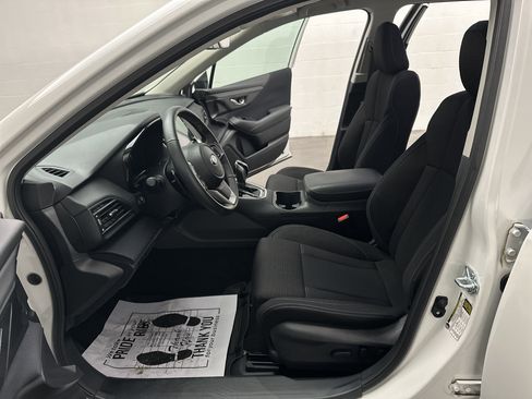 Used 2025 Subaru Outback Premium w/ Popular Package #1A image 16