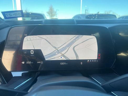 Used 2025 Chevrolet Tahoe Z71 w/ Comfort Package image 6