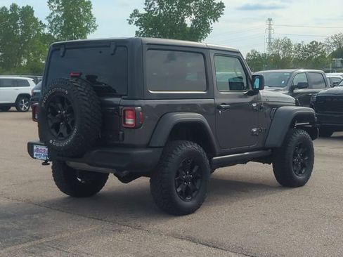 Used 2020 Jeep Wrangler Sport AWD/4WD image 3