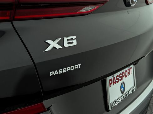 Used 2022 BMW X6 xDrive40i w/ Premium Package image 10