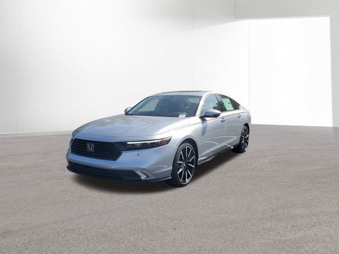 New 2025 Honda Accord Touring image 11