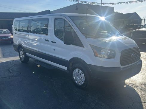 Used 2018 Ford Transit 350 XL RWD image 5