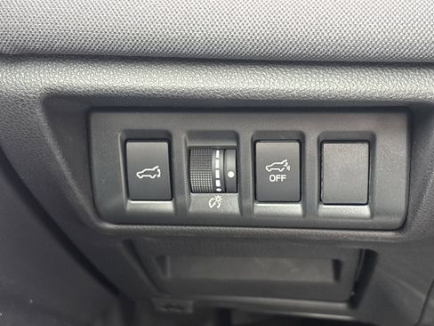 Used 2024 Subaru Outback Premium w/ Popular Package #1A AWD/4WD image 6