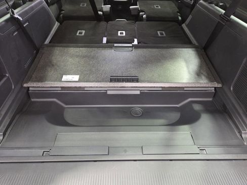 Used 2025 Ford Expedition Max Platinum AWD/4WD image 46