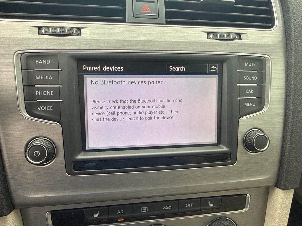 Used 2017 Volkswagen Golf Wolfsburg Edition FWD image 15