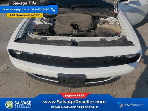 Used 2020 Dodge Challenger SXT w/ Blacktop Package image 3