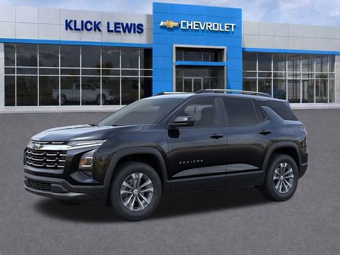 New 2026 Chevrolet Equinox LT FWD image 2