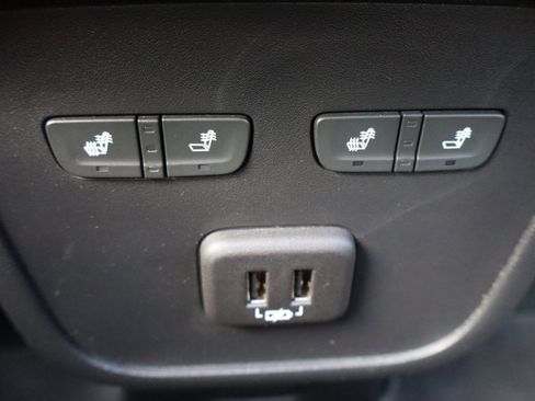 Used 2023 GMC Terrain Denali w/ Denali Premium Package image 24