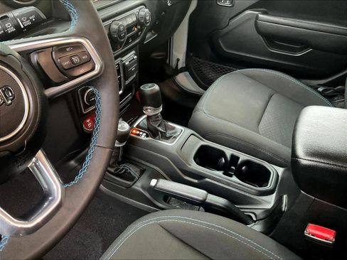 Used 2023 Jeep Wrangler Unlimited Rubicon 4xe image 21