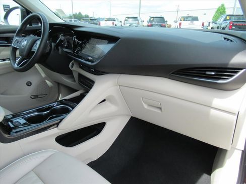 Used 2023 Buick Envision Avenir FWD image 11