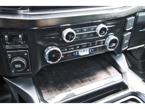 Used 2024 Ford F250 Lariat w/ Lariat Ultimate Package AWD/4WD image 25