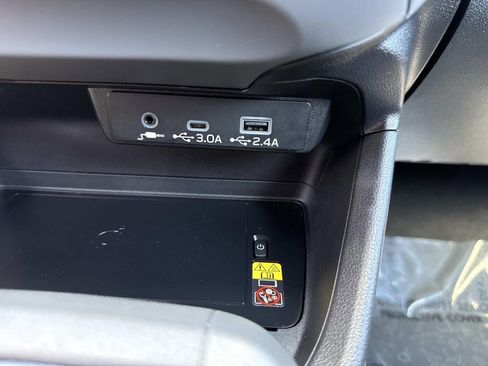 Certified 2025 Subaru Crosstrek 2.5i Limited image 29