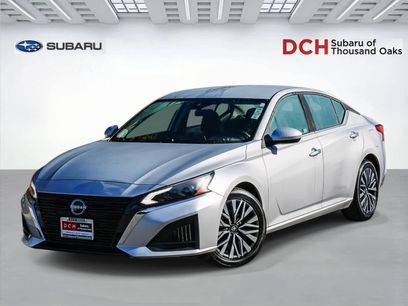 Used 2023 Nissan Altima 2.5 SV