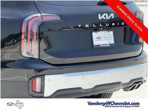 Used 2024 Kia Telluride EX w/ EX Captain's Chair Package FWD image 6