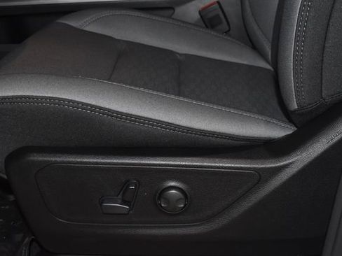 New 2026 RAM 1500 Big Horn AWD/4WD image 11