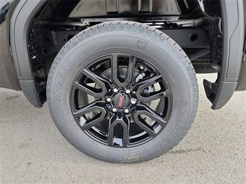 New 2026 GMC Sierra 1500 Elevation image 27