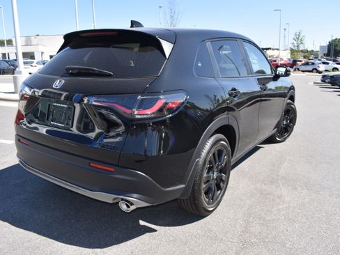 New 2026 Honda HR-V Sport image 9