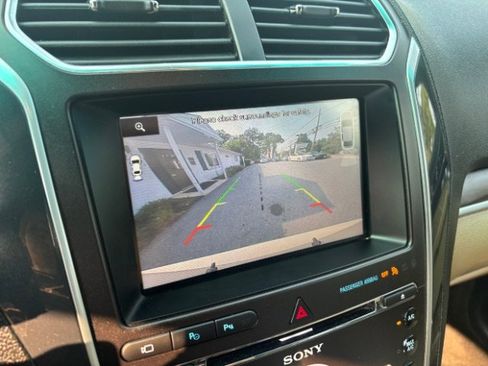 Used 2016 Ford Explorer Limited w/ Equipment Group 301A image 24