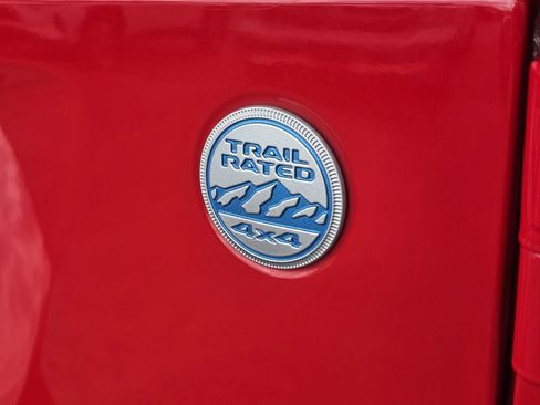 Used 2021 Jeep Wrangler Unlimited Sahara w/ Cold Weather Group image 11