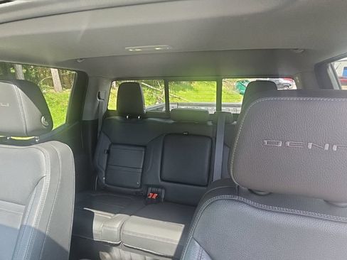 Used 2019 GMC Sierra 1500 Denali w/ Technology Package AWD/4WD image 19