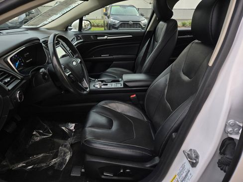 Used 2019 Ford Fusion Energi Titanium image 15