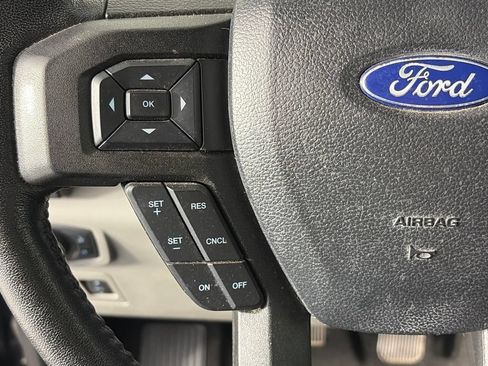 Used 2018 Ford F150 XLT w/ Equipment Group 302A Luxury AWD/4WD image 17