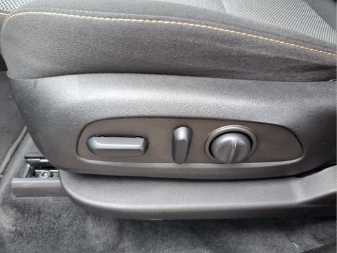 Certified 2021 Chevrolet Traverse LT image 18