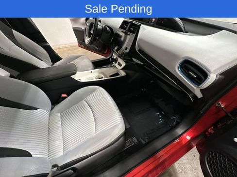 Used 2018 Toyota Prius Three w/ Advanced Technology Package FWD image 22