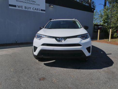 Used 2016 Toyota RAV4 LE image 2