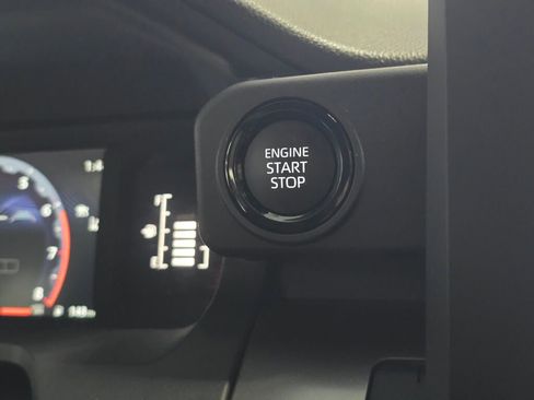 Used 2024 Toyota Tacoma SR5 image 36