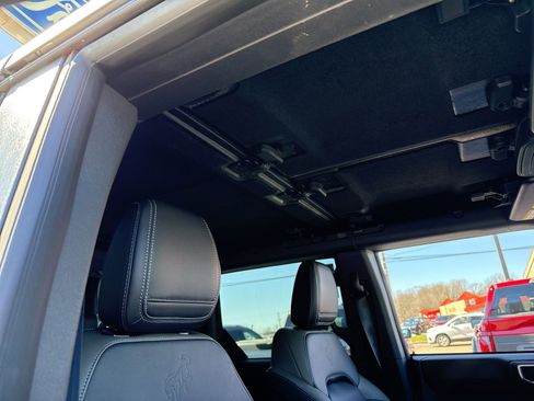 New 2025 Ford Bronco Outer Banks w/ Sasquatch Package AWD/4WD image 33