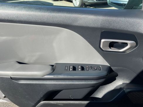 Used 2025 Kia K4 LXS image 21