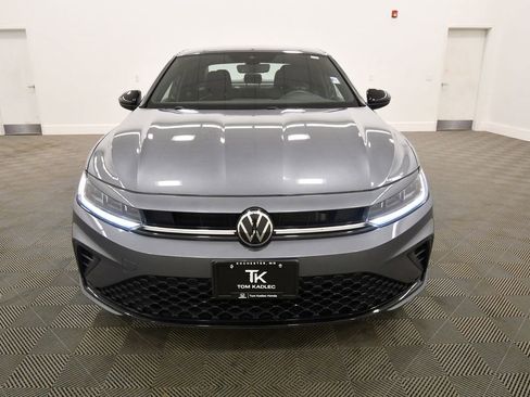 Used 2025 Volkswagen Jetta Sport FWD image 11