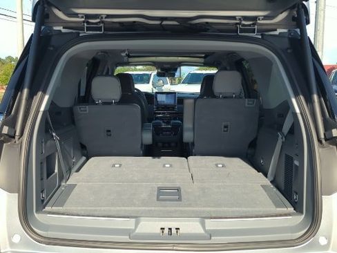 Used 2021 Lincoln Navigator Reserve w/ Luxury Package image 21