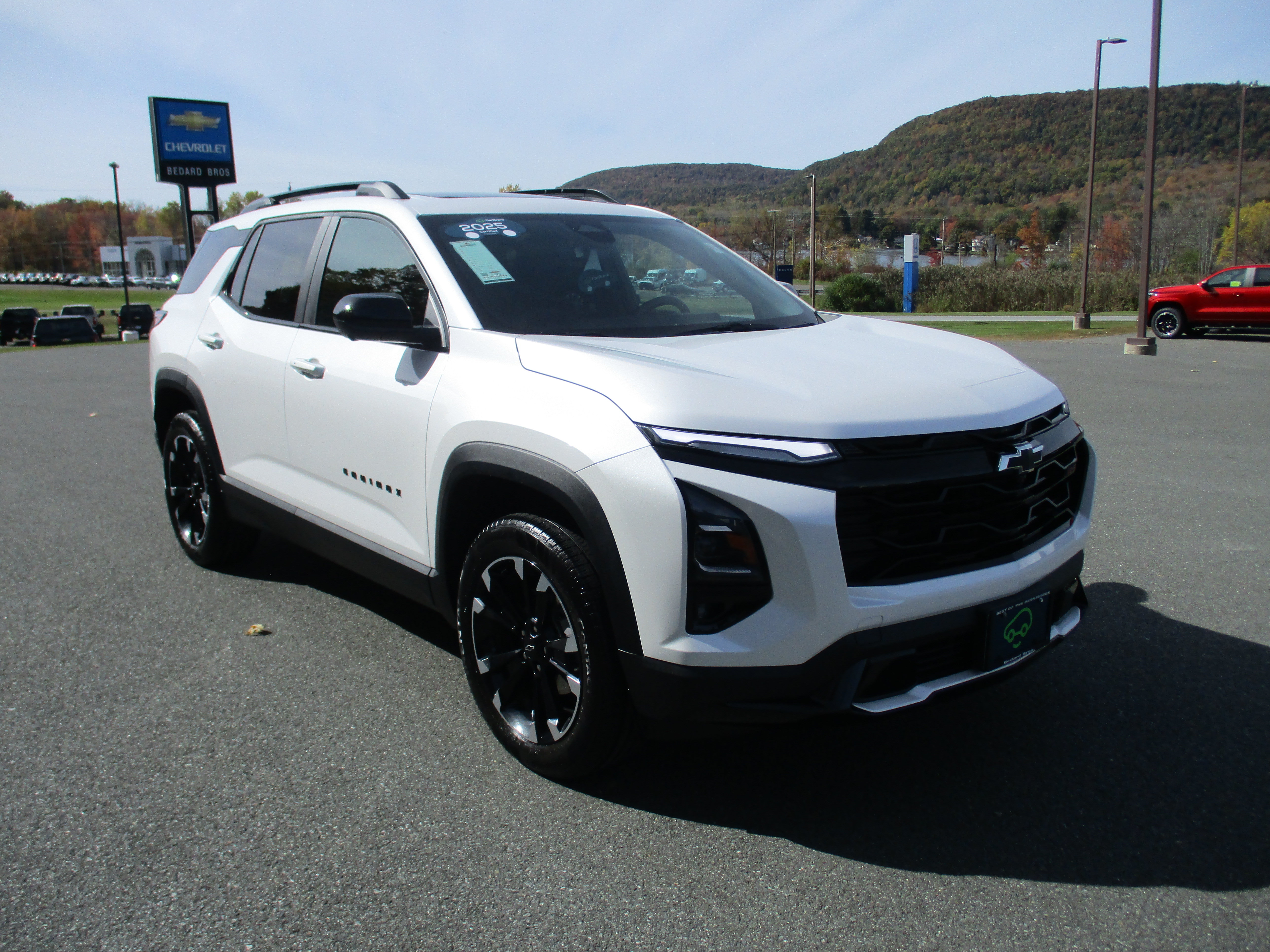 Certified 2025 Chevrolet Equinox RS w/ Safety and Technology Package AWD/4WD image 3