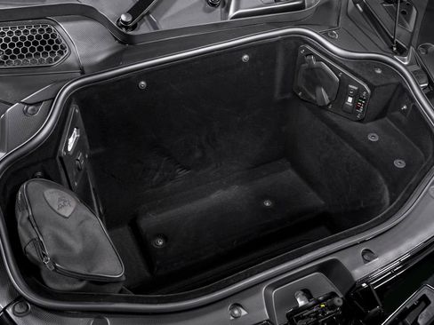Used 2024 Lamborghini Revuelto AWD/4WD image 42