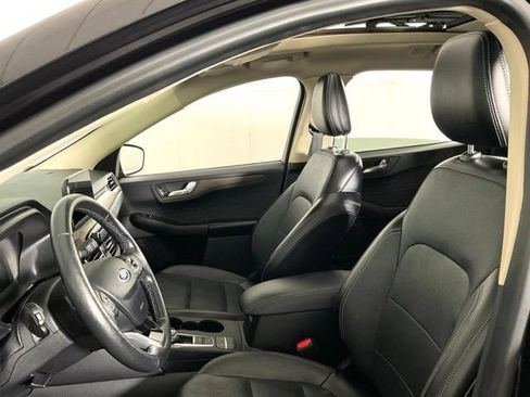 Used 2020 Ford Escape Titanium AWD/4WD image 26