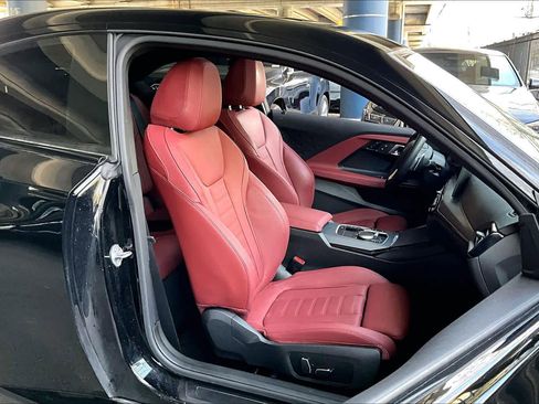 Certified 2024 BMW 230i 230i w/ Convenience Package image 8