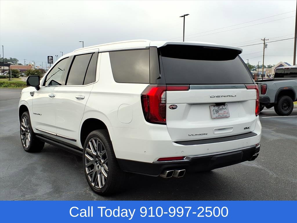 Used 2025 GMC Yukon Denali Ultimate w/ LPO, Floor Liner Package AWD/4WD image 6