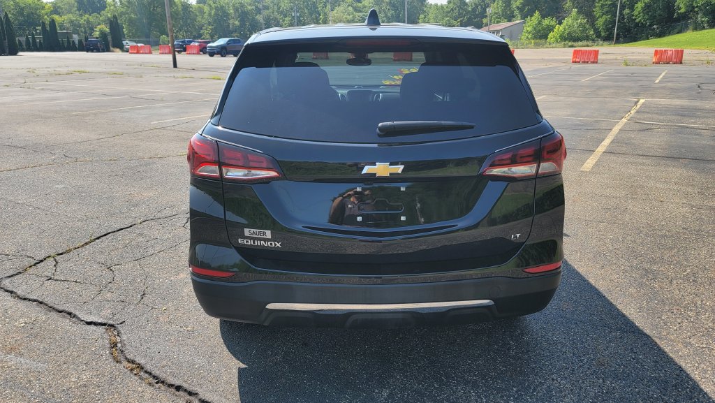 Used 2022 Chevrolet Equinox LT FWD image 10
