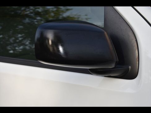 Used 2019 Nissan Frontier S image 42