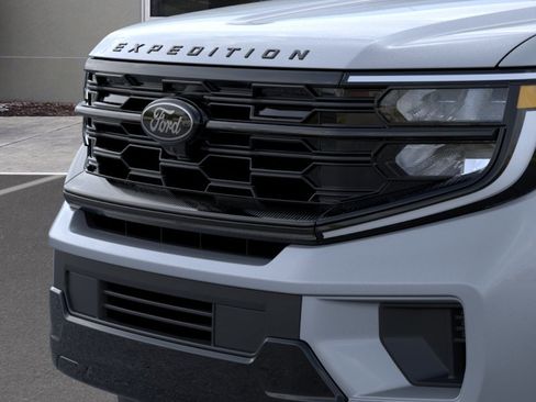 New 2026 Ford Expedition Platinum w/ Stealth Performance Package image 17