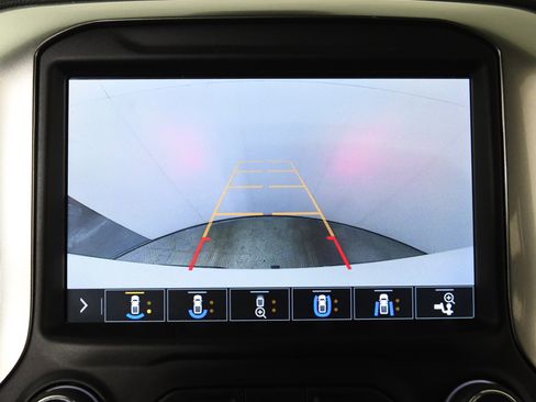 Used 2019 Chevrolet Silverado 1500 LTZ w/ LTZ Plus Package image 17