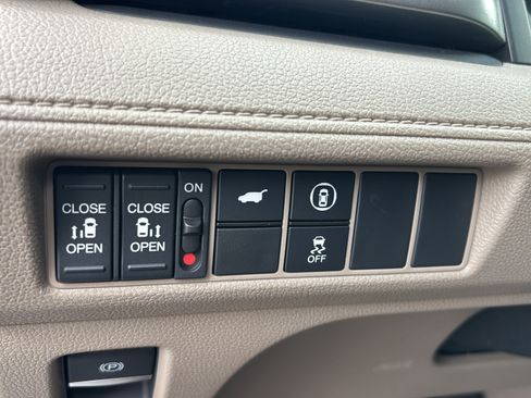 Used 2021 Honda Odyssey EX-L image 21