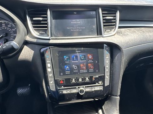 Used 2021 INFINITI QX50 Luxe FWD image 26