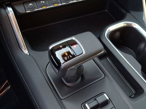 Used 2024 GMC Sierra 1500 Denali w/ Denali Reserve Package image 15