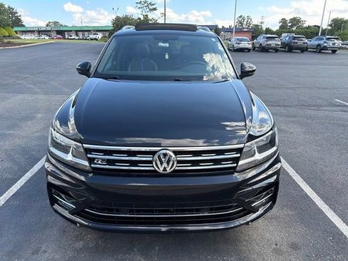 Used 2019 Volkswagen Tiguan SEL R-Line AWD/4WD image 3