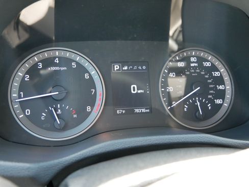 Used 2018 Hyundai Tucson SE AWD/4WD image 32