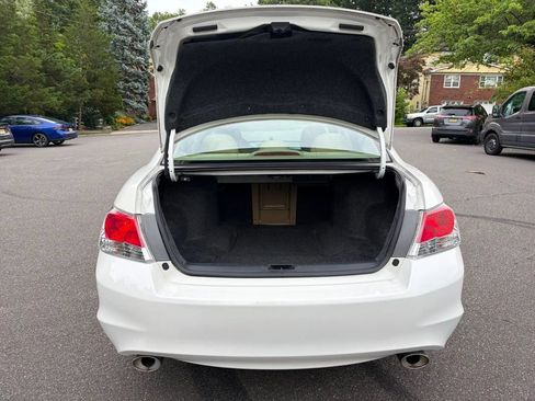 Used 2011 Honda Accord EX-L image 6
