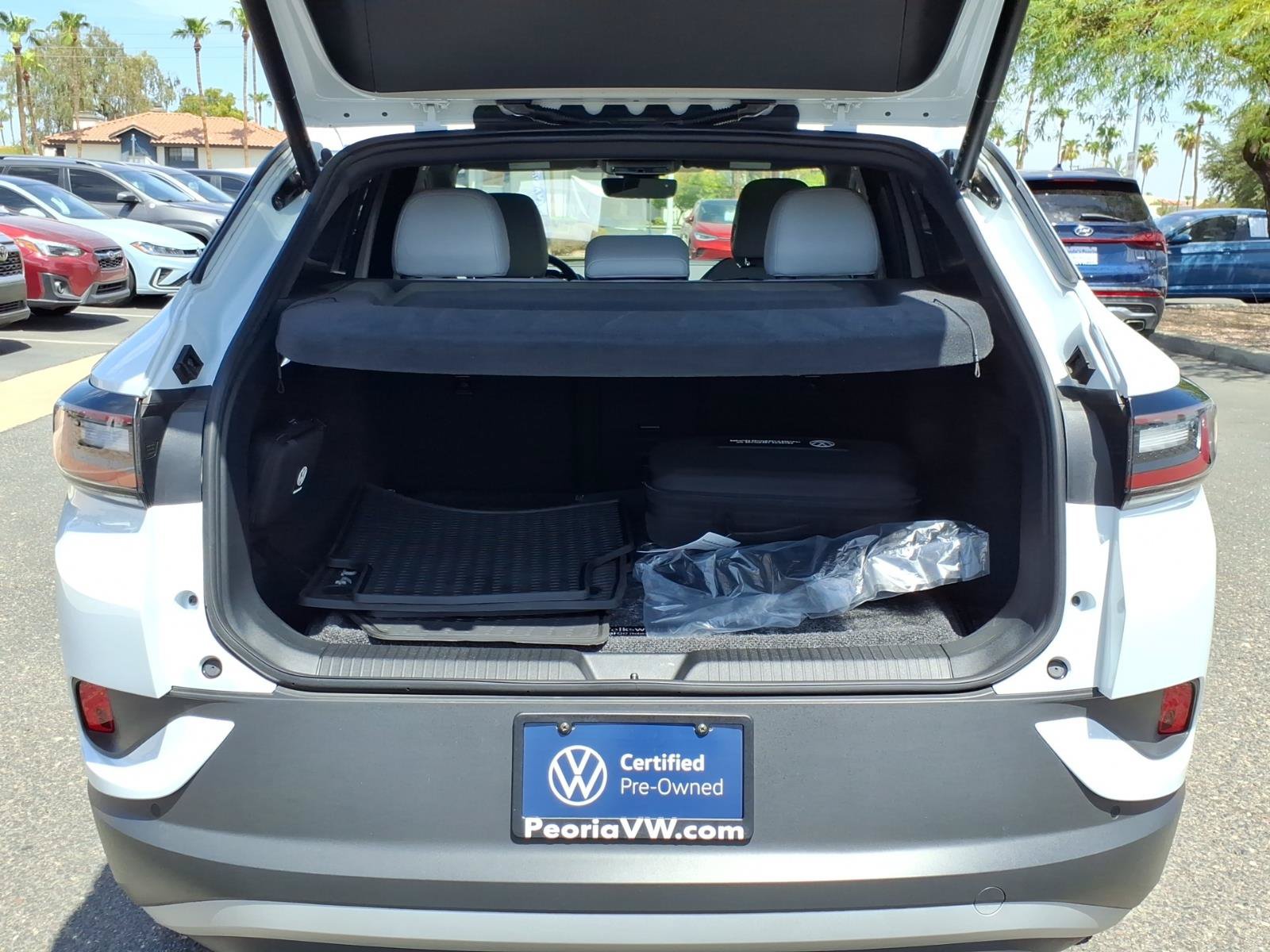Certified 2022 Volkswagen ID.4 Pro S AWD/4WD image 17